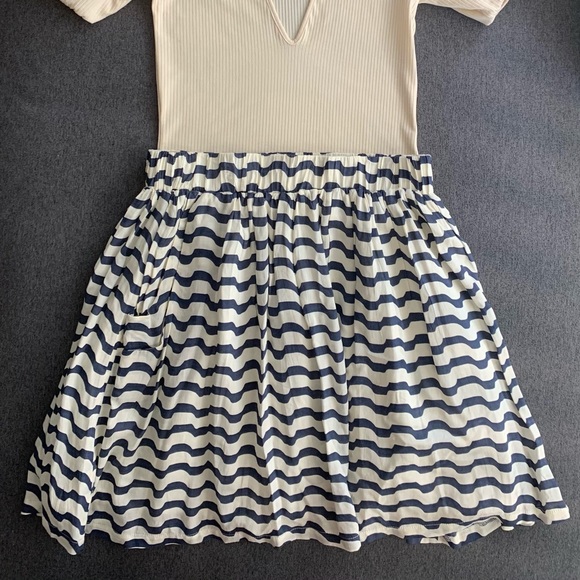 Medium size skirt - Picture 2 of 8